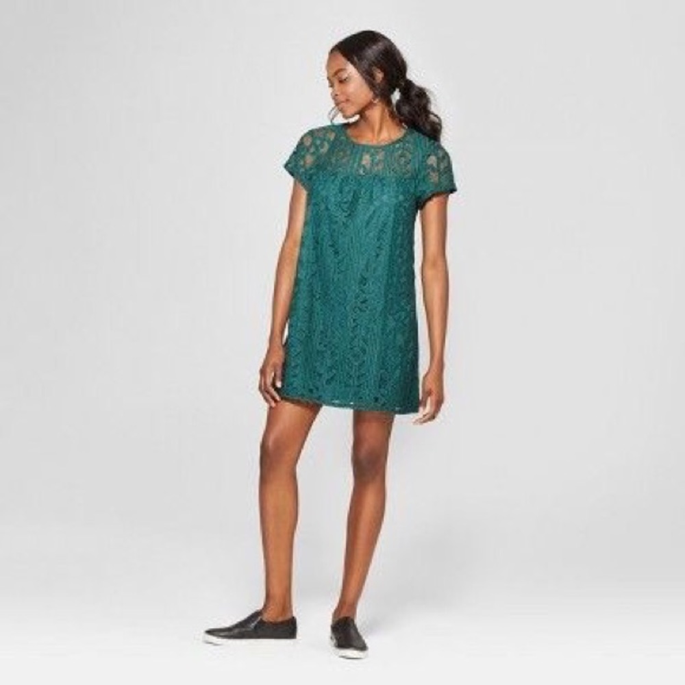 Green Lace Shift Dress!